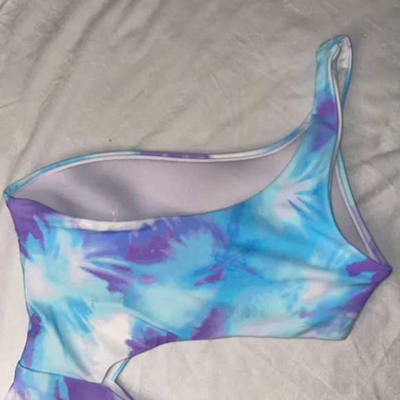 NWOT Women's Pink Lily One Piece Swimsuit Size S Blue Purple & White Tie Dye - Picture 5 of 9